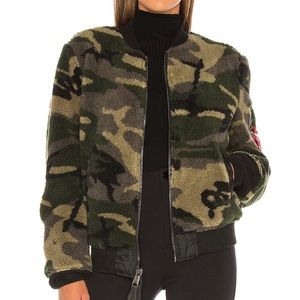 alpha industries camo jacket sz small NWOT